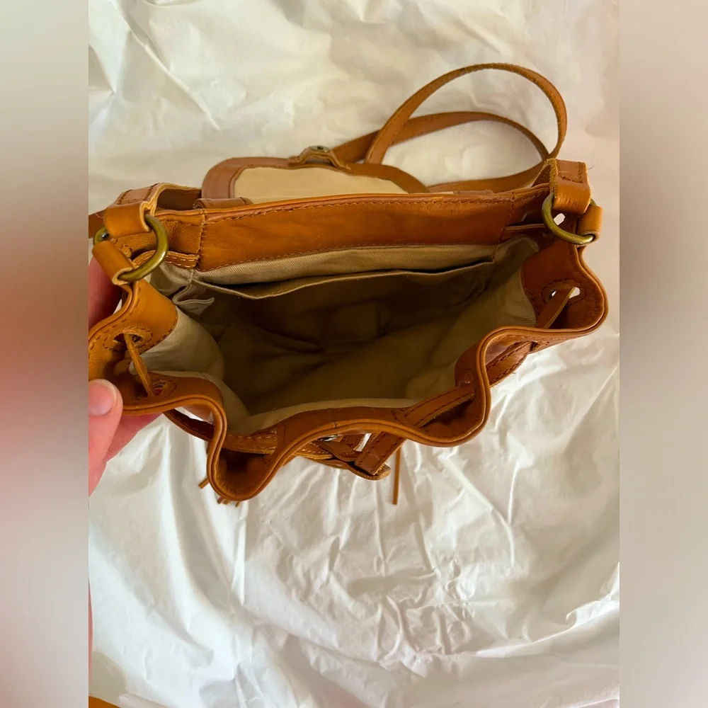 Lucky Brand Crossbody Natural Jordan Mini Brown Leather Tassel Saddle Bag - Picture 6 of 8